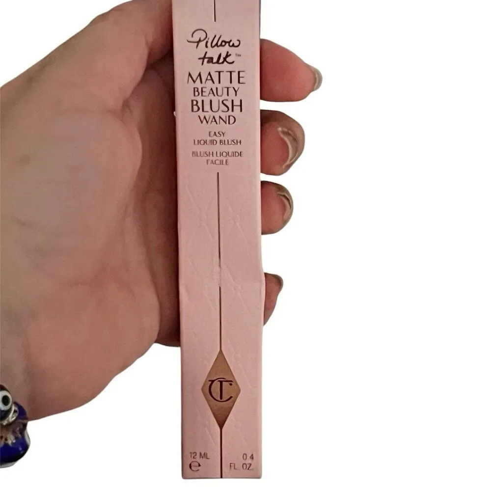 Charlotte Tilbury Matte Beauty Blush Wand Pillow Talk Liquid Blush in Peach Pop